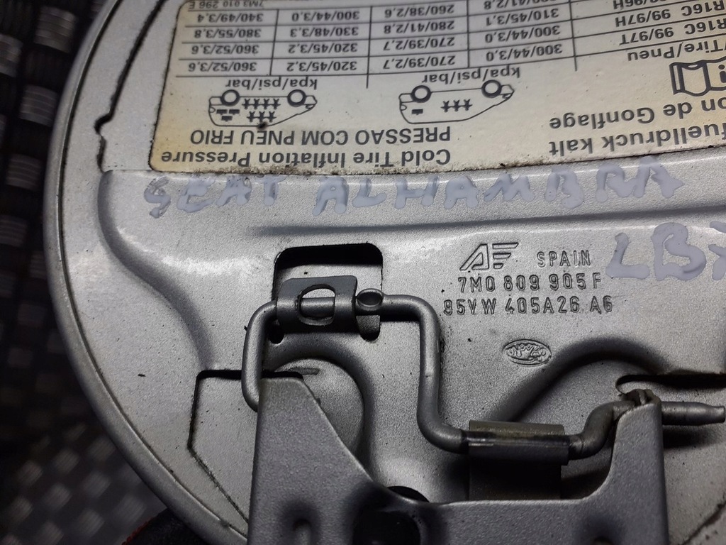 фото №2, Крышка заливной топлива seat alhambra lb7z