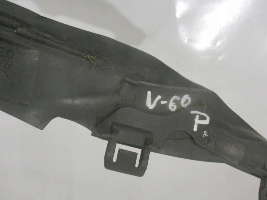 фото №13, Volvo s60 ii v60 молдинг стекло передней лобовое 31335865 правая