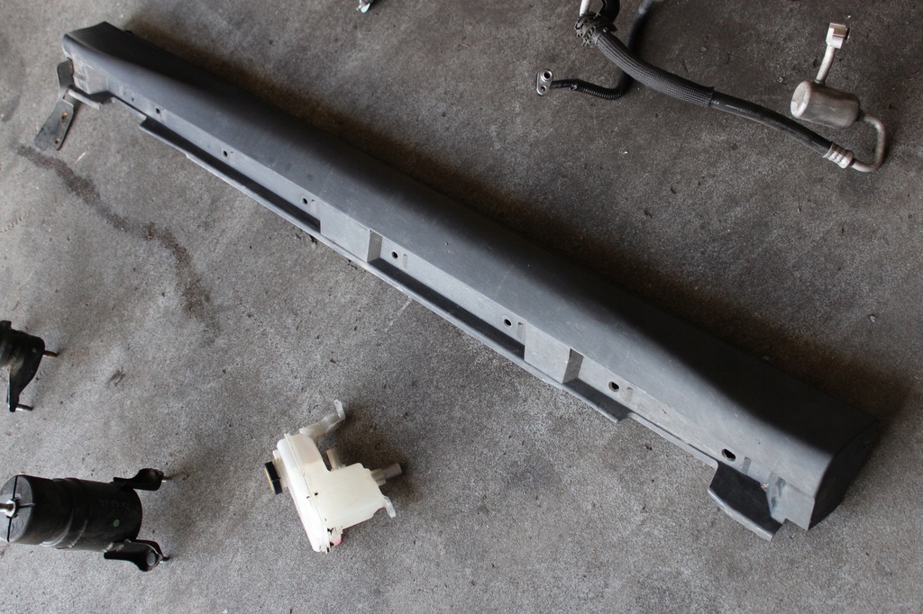 фото №1, Lexus rx 400h 03-08 защита накладка na порог правая