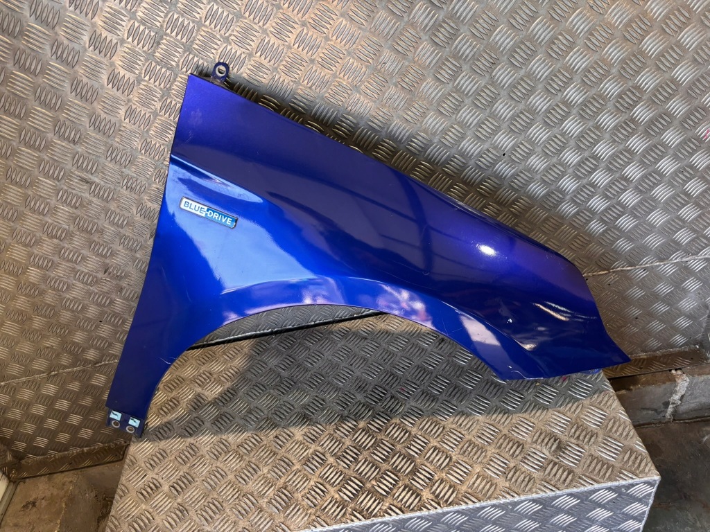 Купити Hyundai ioniq крила праві перед yp5