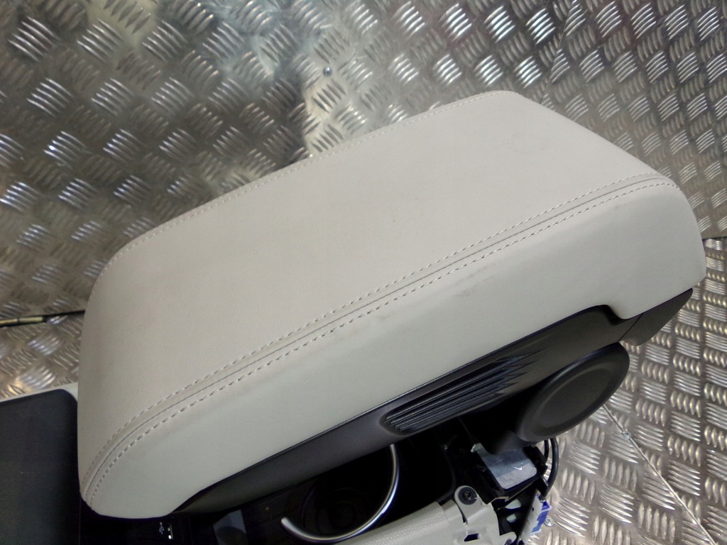 фото №13, Bmw i3 тунель середній підлокітник шкіра різні