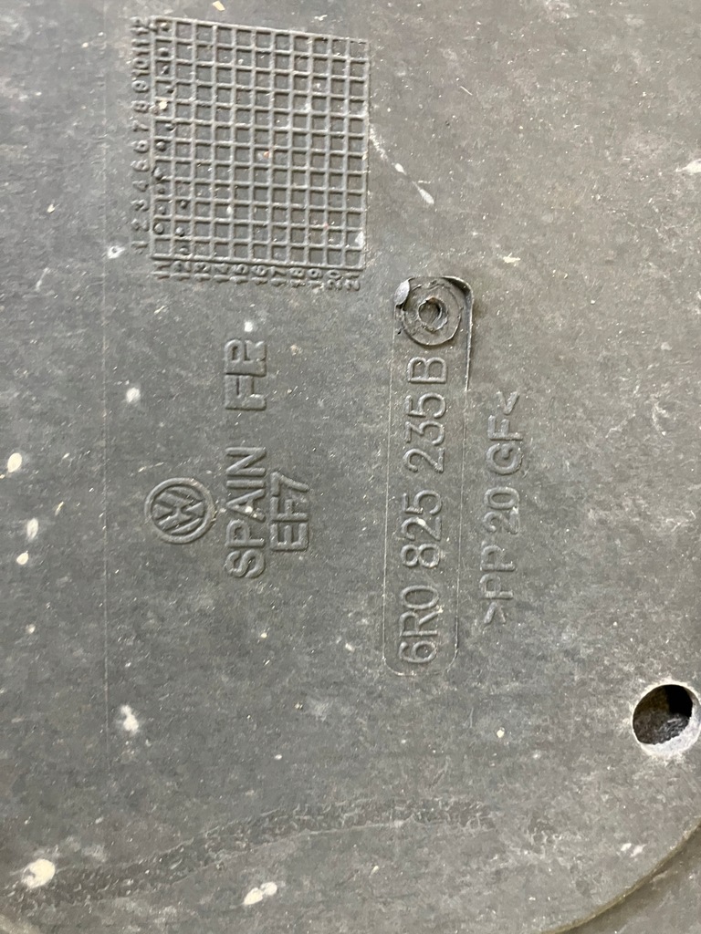 фото №5, Защита корпус плита нижняя pod двигатель 1.6 tdi audi a1 8x 6r0825235b