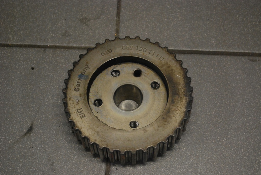 фото №1, Колесо зубчасте насоса уприскування 2.5 tdi 059130111d