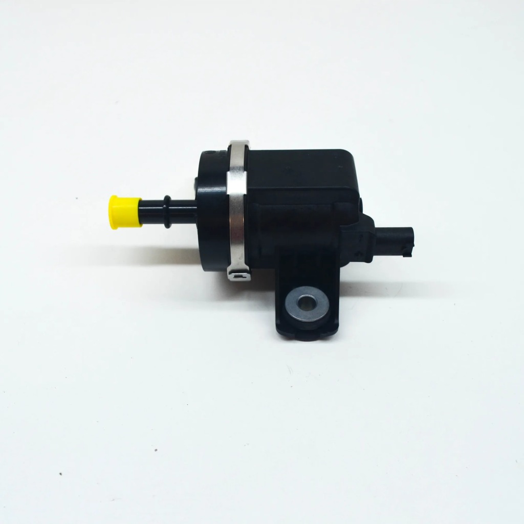 Bmw 5 g30 клапан ізоляції пального 16137424007 7424007 оригінальний Недорого