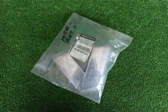 фото №1, Renault master iii lift 14- значок logo