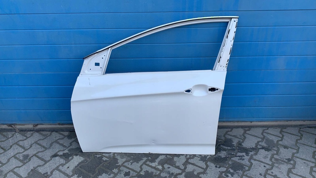 фото №1, Hyundai i40 2011- дверь передние перед левая