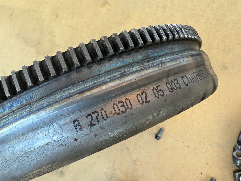 Колесо двухмассовый сцепление прижим mercedes w117 w176 w246 1.6 cgi механическая коробка передач Недорого