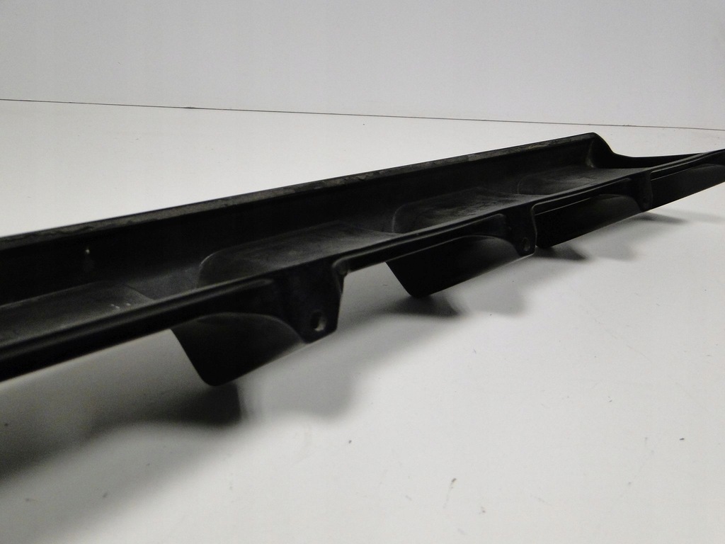 фото №9, Mercedes w204 sedan дифузор a2048840008