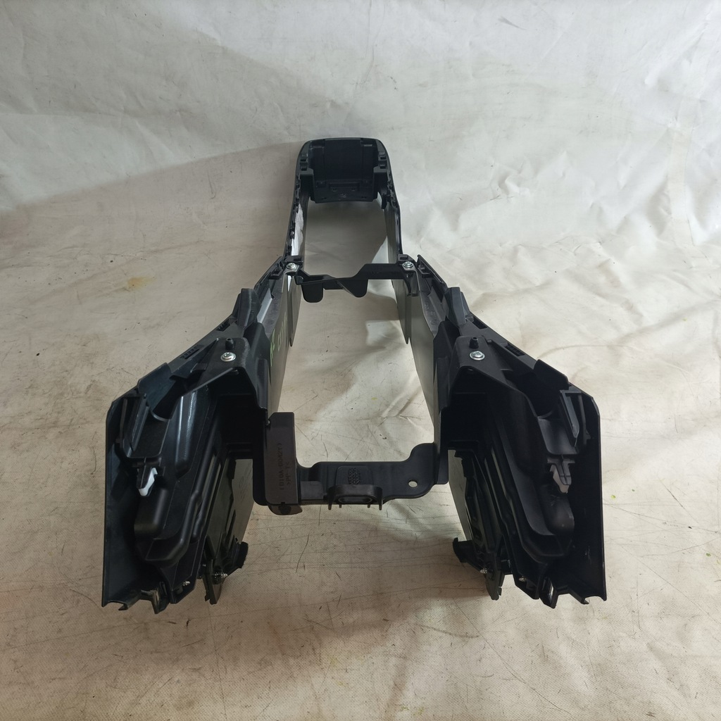 фото №12, Mazda cx3 15- туннель средний d10s-64421 usa