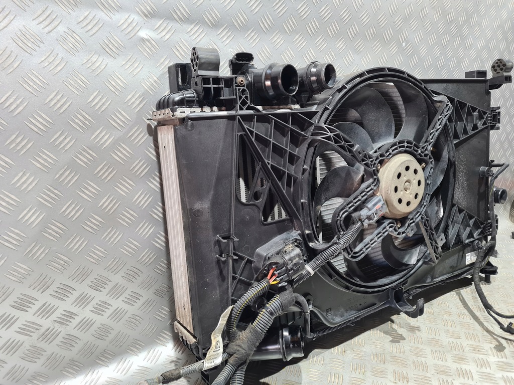 фото №9, Комплект радіатор радіатор wody вентилятор інтеркулер meriva b 1.4 turbo