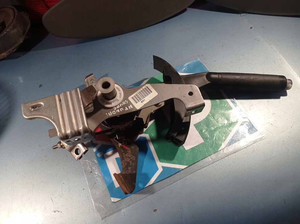 фото №1, Рычаг тормоза ручного hyundai coupe ii