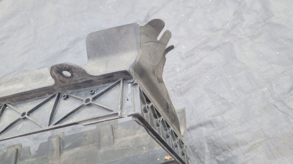 фото №6, Peugeot 308 t9 ii жалюзі повітропровід повітря впуск // 4240