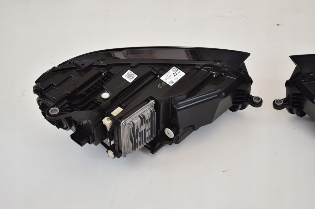 фото №7, Mercedes gle w167 лампа multibeam led правая перед