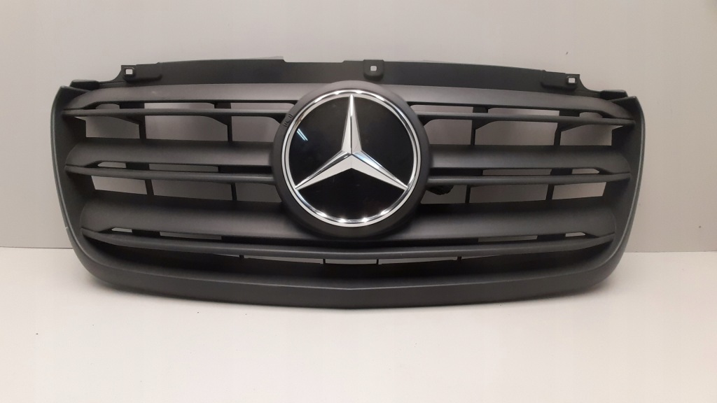 Купить Решётка радиатора решётка радиатора mercedes e sprinter электрик 907 910 19 - a9108851101