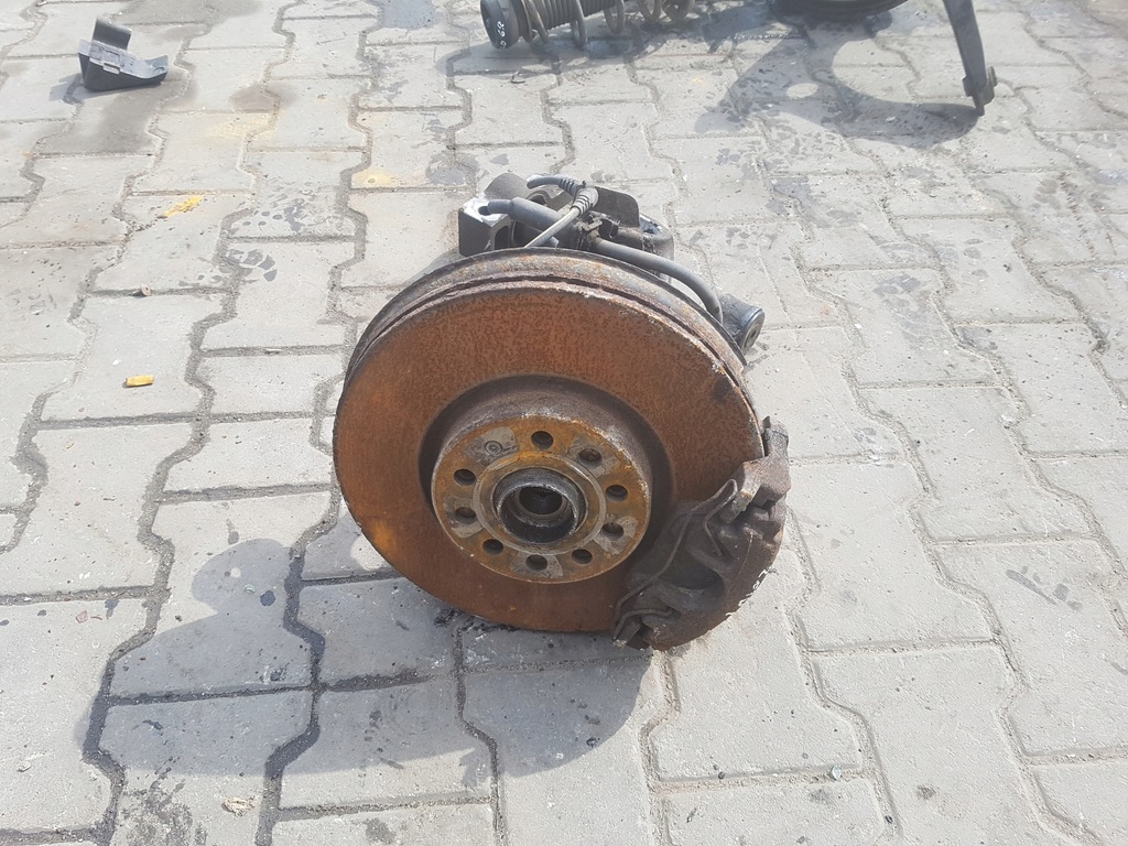 фото №1, Vw passat b6 2.0 tdi важіль поворотний кулак права перед