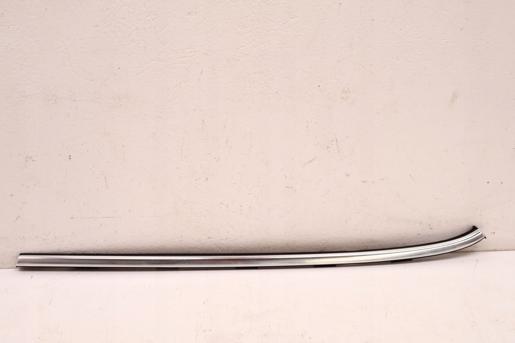 фото №1, Alfa romeo giulia молдинг уплотнитель левая задняя