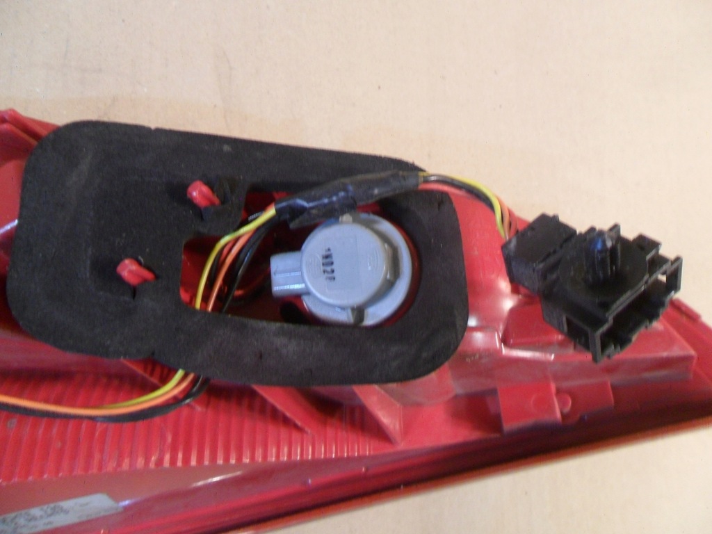 фото №16, Audi q5 лампа правая задняя задняя 8r0 945 094