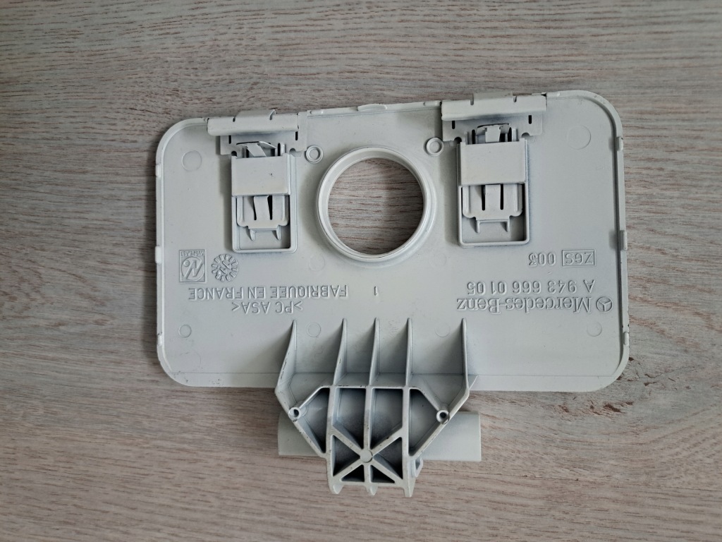 Mercedes actros рік 2011 кришка замок підйому кабіни a9436660105 Ціна