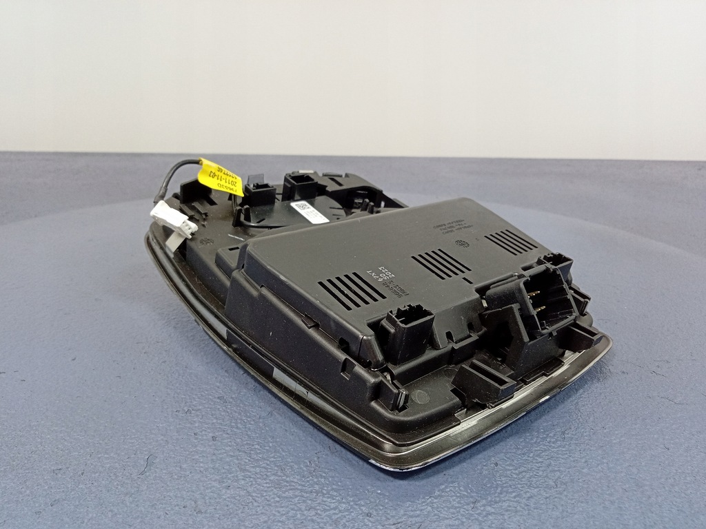 фото №10, Peugeot 508 i лампа потолочный перед 96659054xt