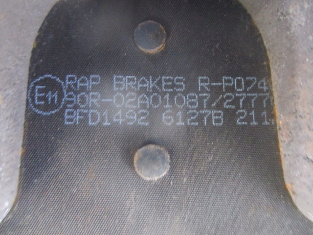 фото №5, Alfa romeo 159 i 1.9jtdm скоба суппорт тормоза перед правый