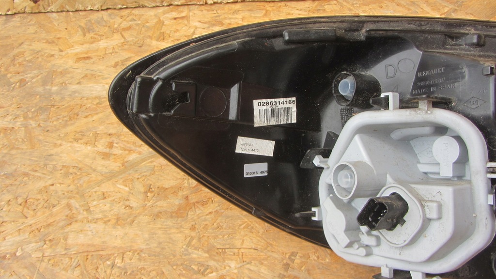 фото №6, Задняя правая лампа renault captur