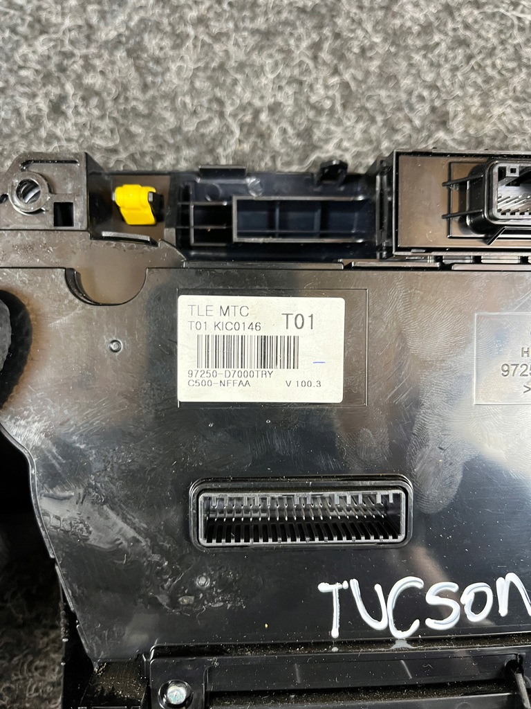 фото №8, Hyundai tucson ii панель обдув кондиционера 97250d7000