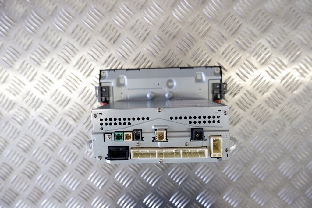 фото №8, Экран навигации toyota yaris _p21_ 86140k0050 1.5l hybrid 85kw 2021