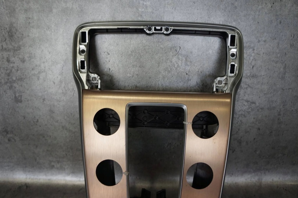 фото №5, Рамка панель обдув радио volvo v40 ii dekor корпус радио