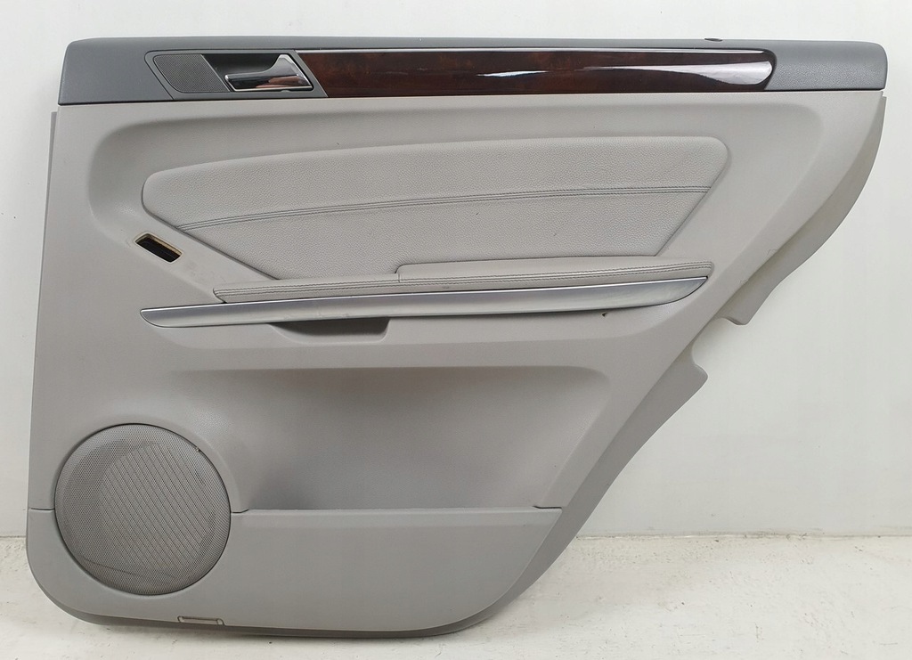 фото №1, Обивка обшивка дверь правый задняя mercedes gl x164