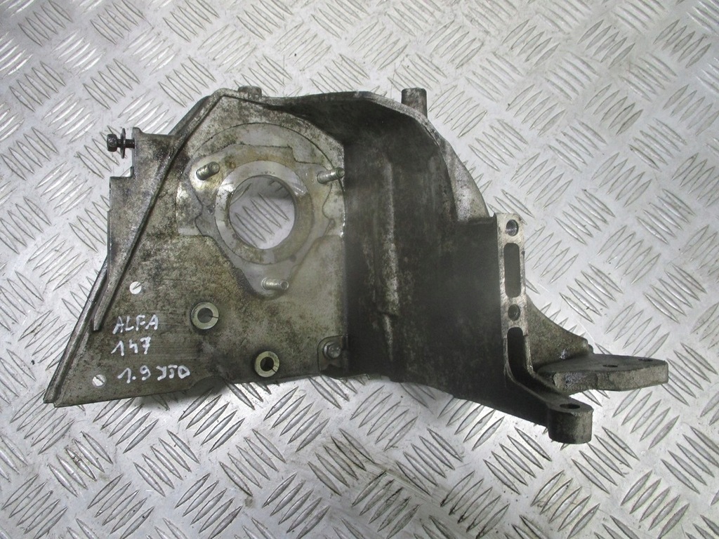 фото №1, Кронштейн кронштейн насоса впрыска alfa romeo 147 1.9