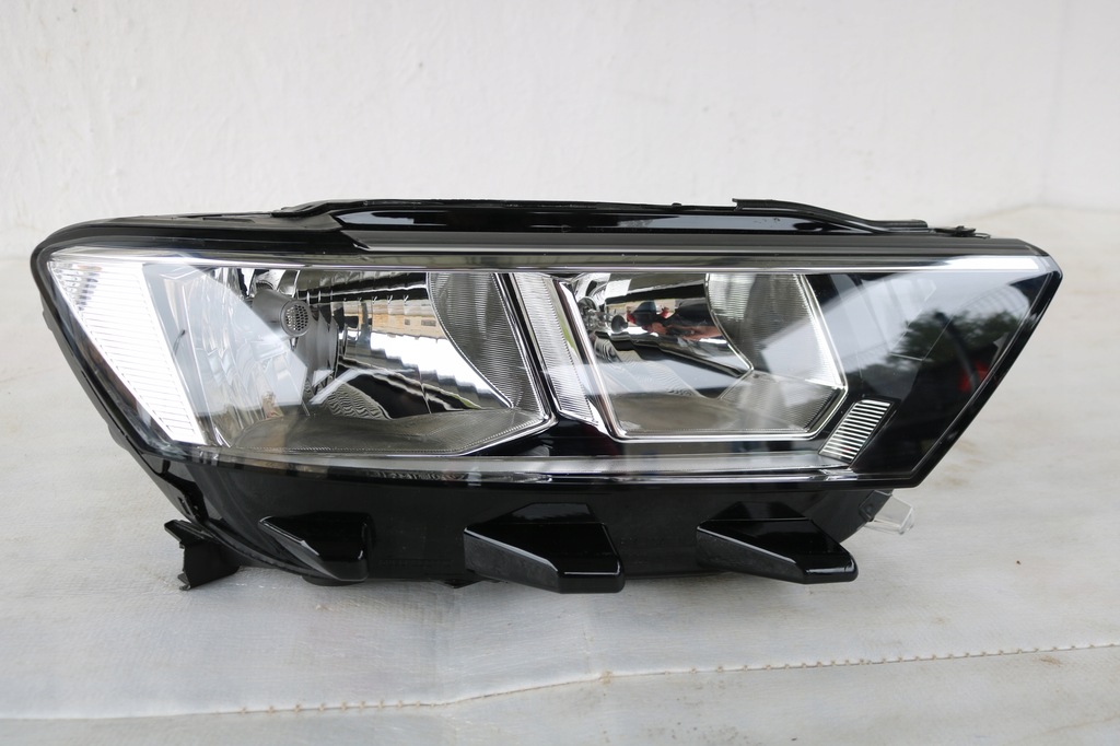 фото №1, Volkswagen оригинальный номер 2ga941006b лампа передняя p