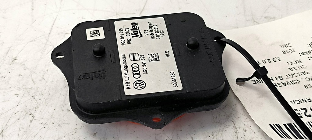 фото №3, Перетворювач volkswagen passat b8 r-line