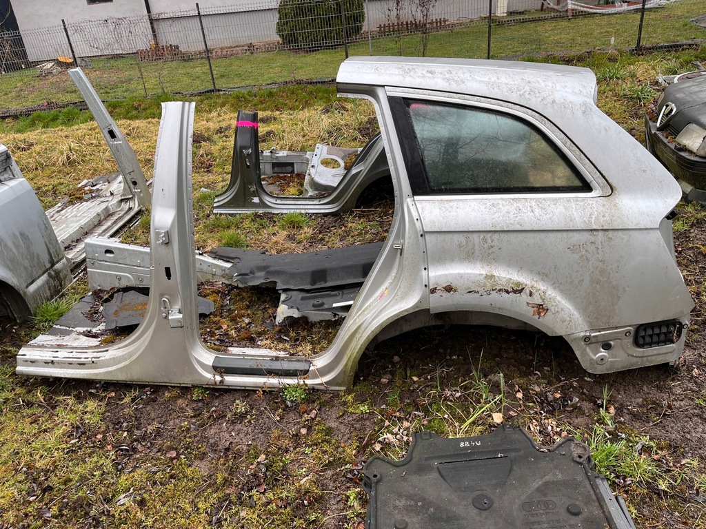 фото №1, Audi q7 4l крила задня лівий чверть поріг