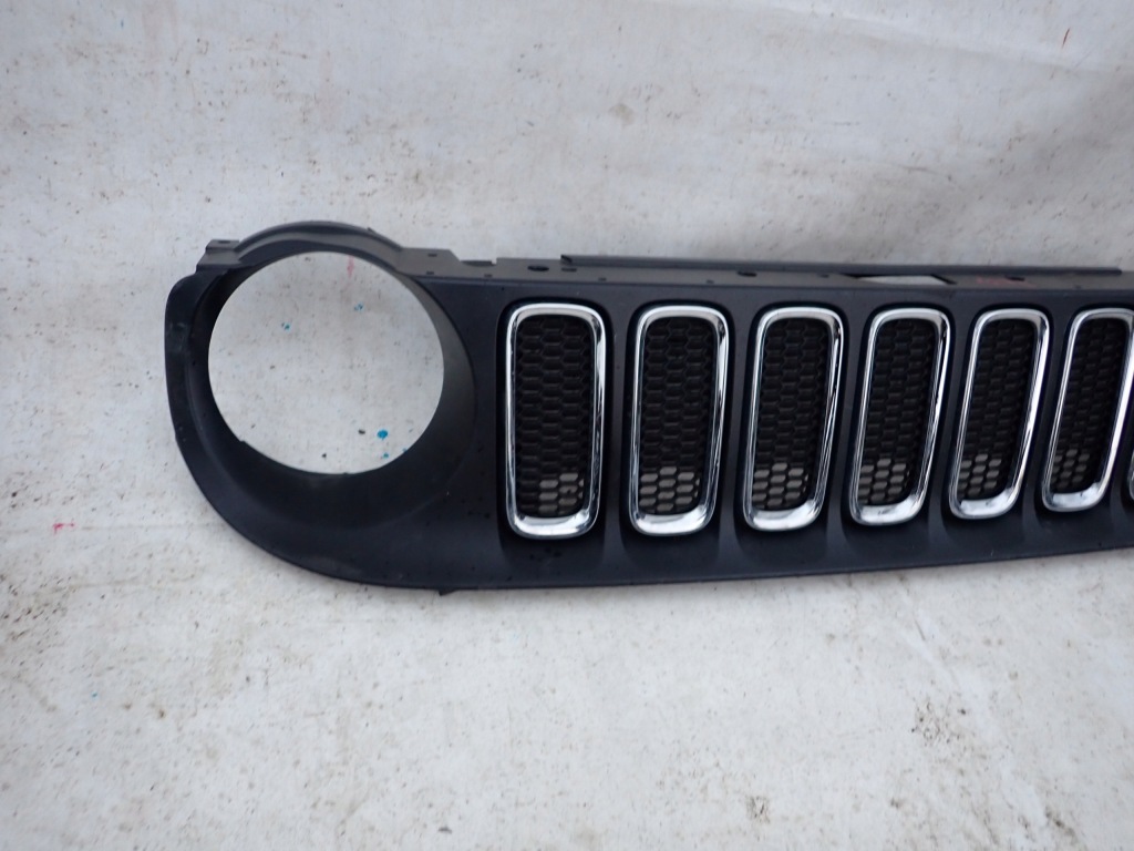 фото №2, Jeep renegade 14-18 решётка радиатора решётка радиатора радиатора 735587827