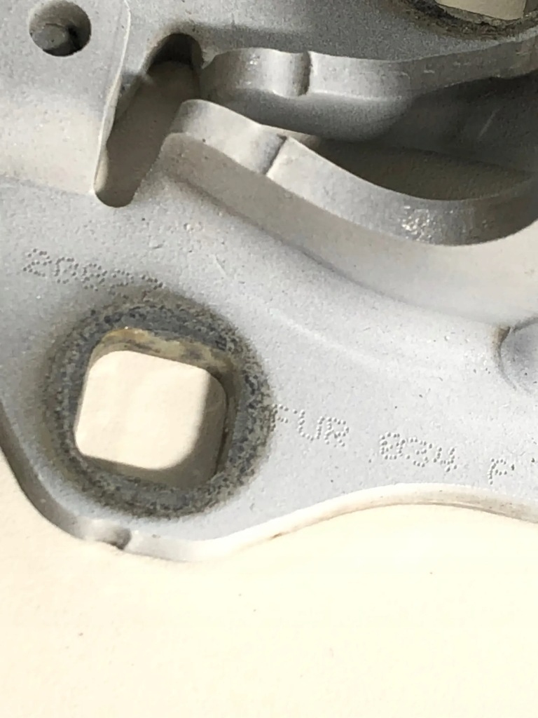 Tesla model 3 2019 петли Цена