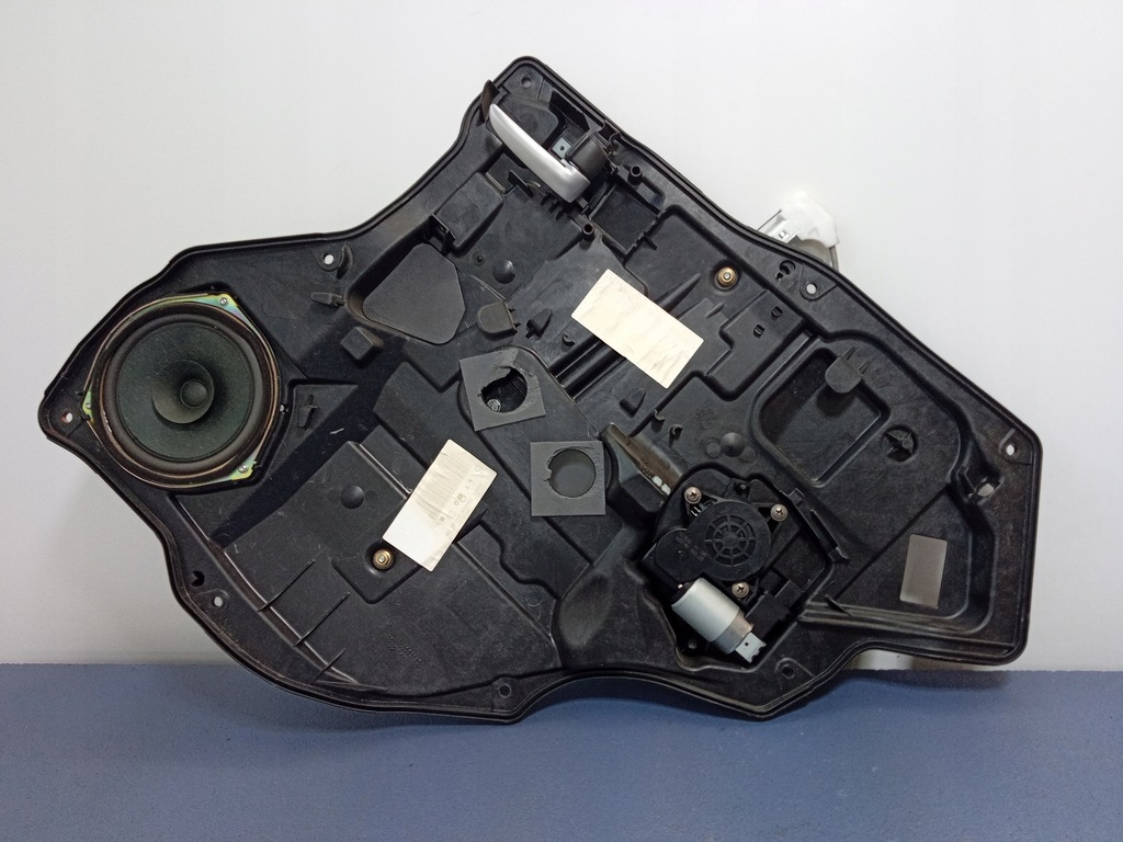 фото №1, Mazda 2 i dy подъемник стекло задняя правый