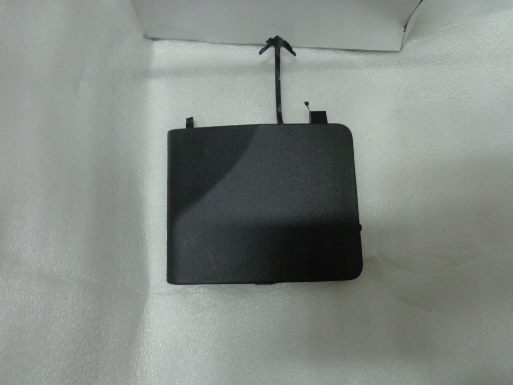 фото №1, Mazda cx9 2007-2009 заглушка фаркоп права перед