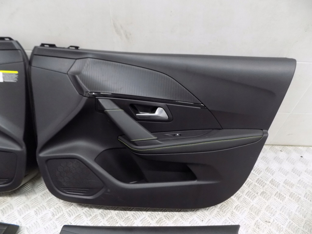 фото №3, Peugeot 208 ii gt обшивка обшивки обивка дверь