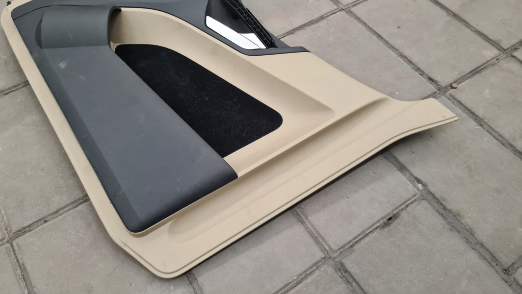 фото №2, Mercedes actros mp4 оббивка двері права