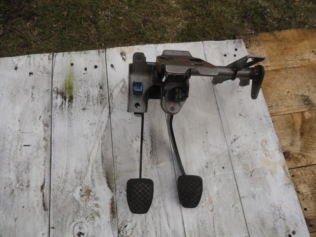 фото №1, Impreza iii gh педалі 2.0 бензин