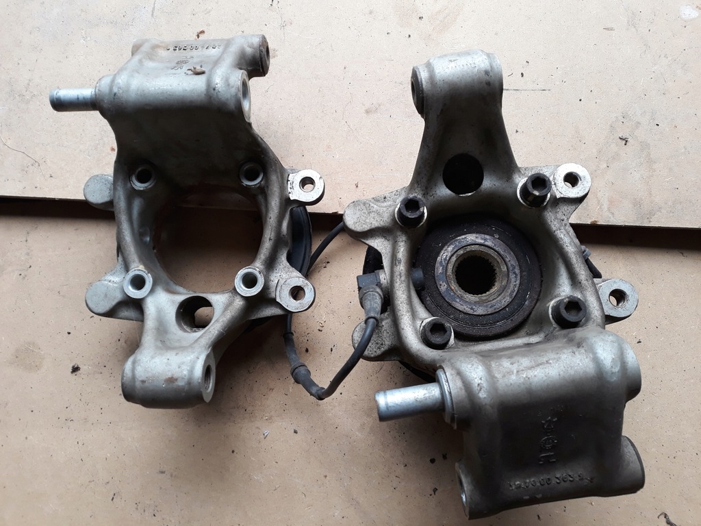 фото №1, Maserati 3200 поворотний кулак задня ступиця