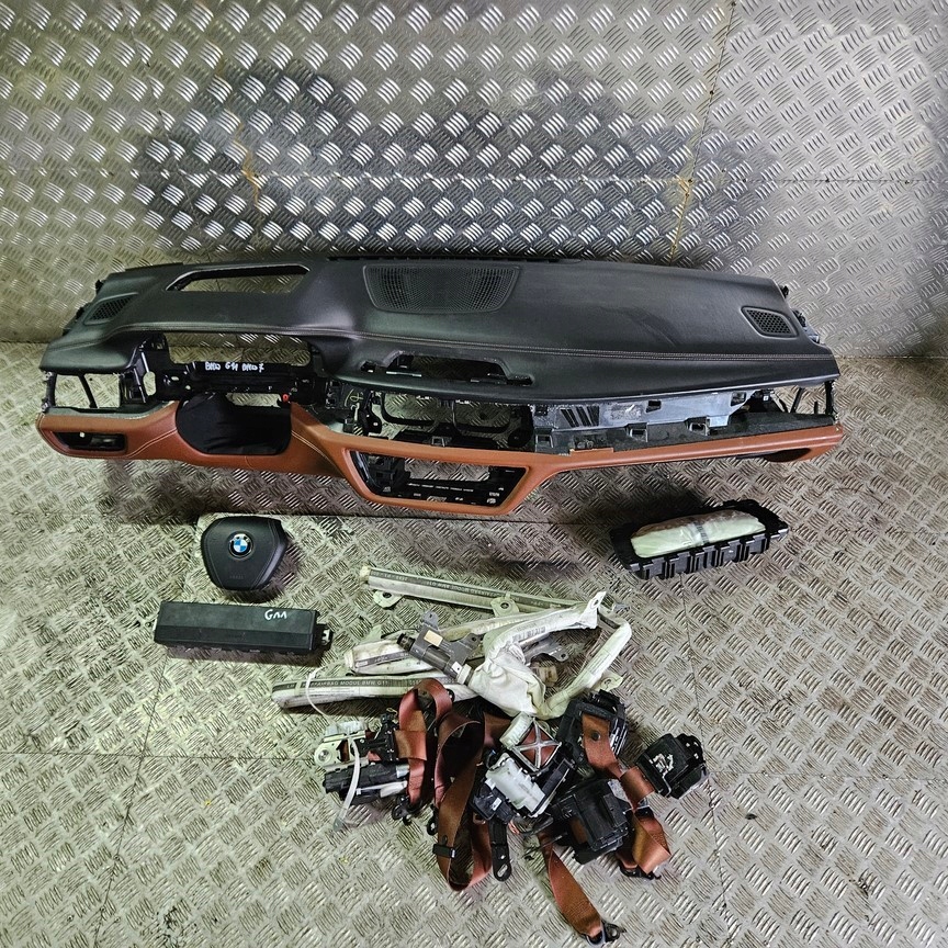 фото №7, Консоль панель приладів панель приладів подушка безпеки подушки безпеки шторки безпеки bmw 7 g11 g12 шкіра шкіряний