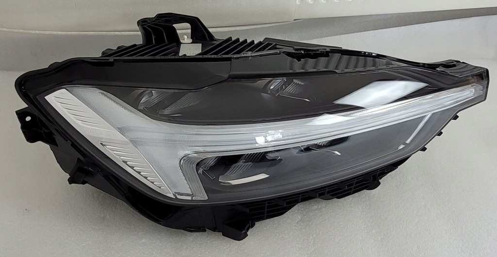 фото №3, Лампа правая перед full led volvo xc60 ii lift 2022-