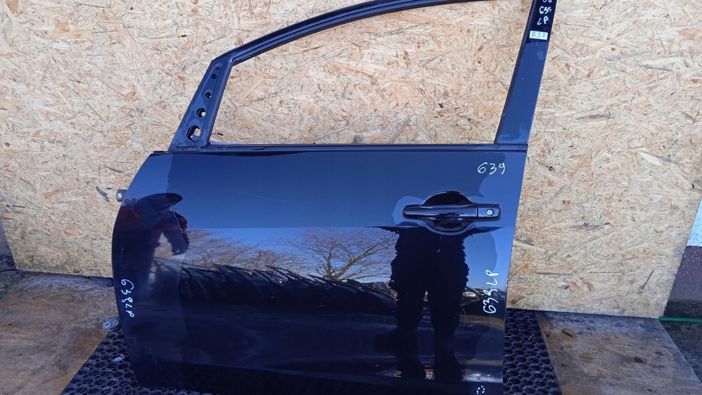 фото №1, Mitsubishi grandis дверь перед левый x42 5d