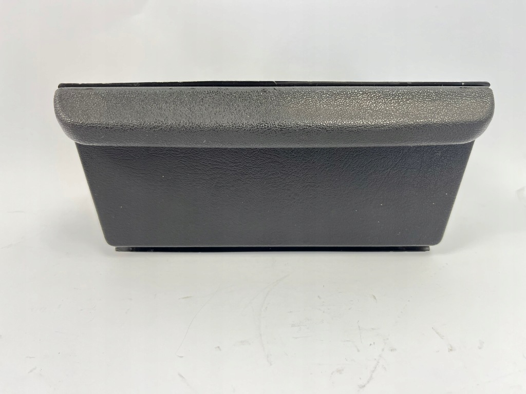 Купить Пепельница перед передняя mercedes 123 w123