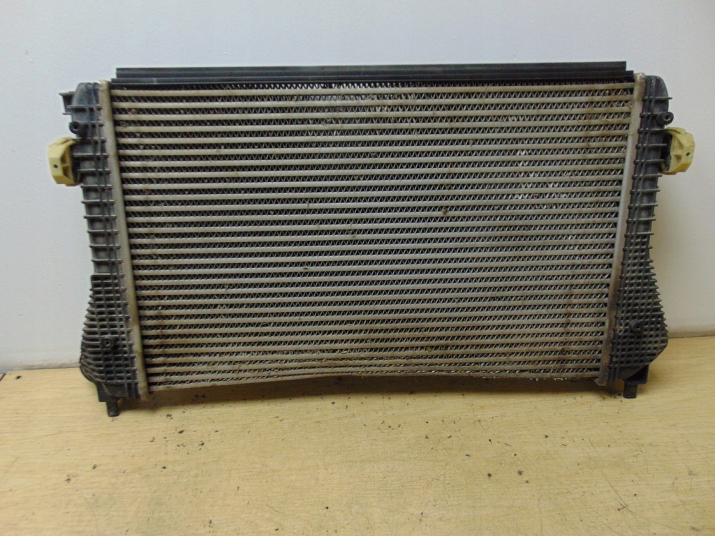 фото №9, Радіатор інтеркулер vw caddy iii 2010- 2.0 tdi 1k0145803bm