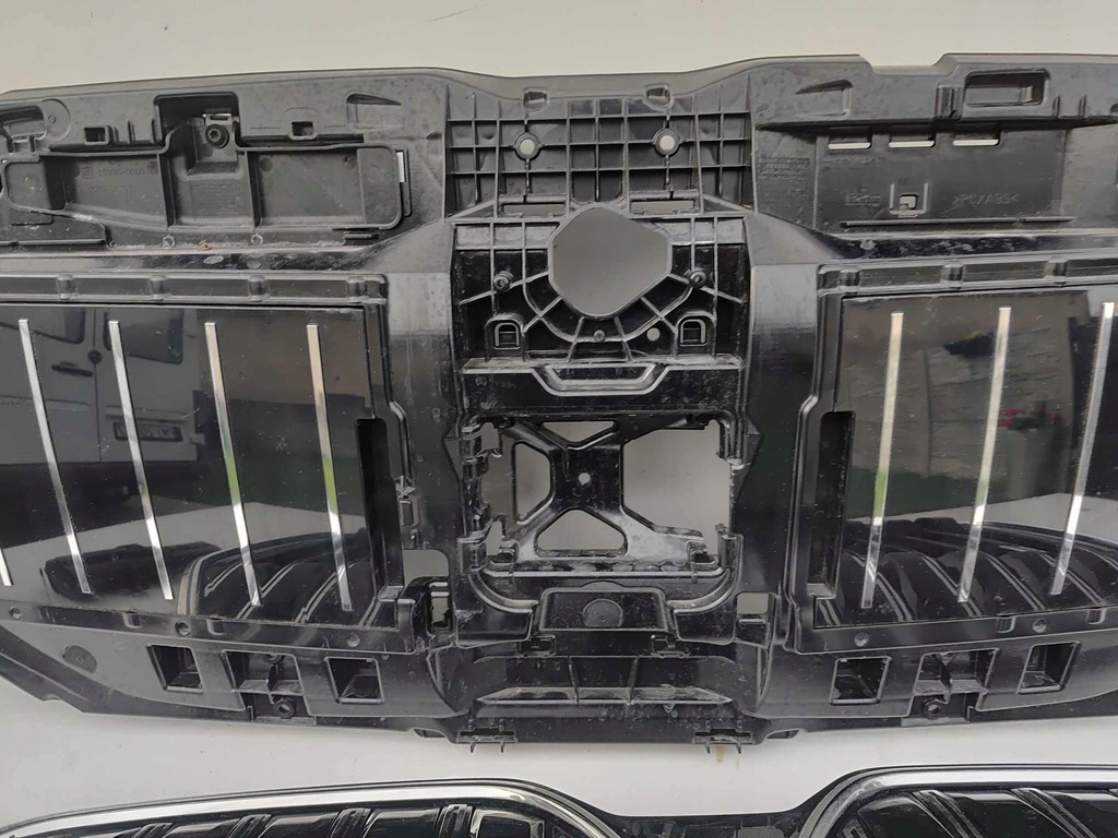 фото №5, Bmw i7 g70 решётка радиатора решётка радиатора решётки радиатора жалюзи перед iconic 3611