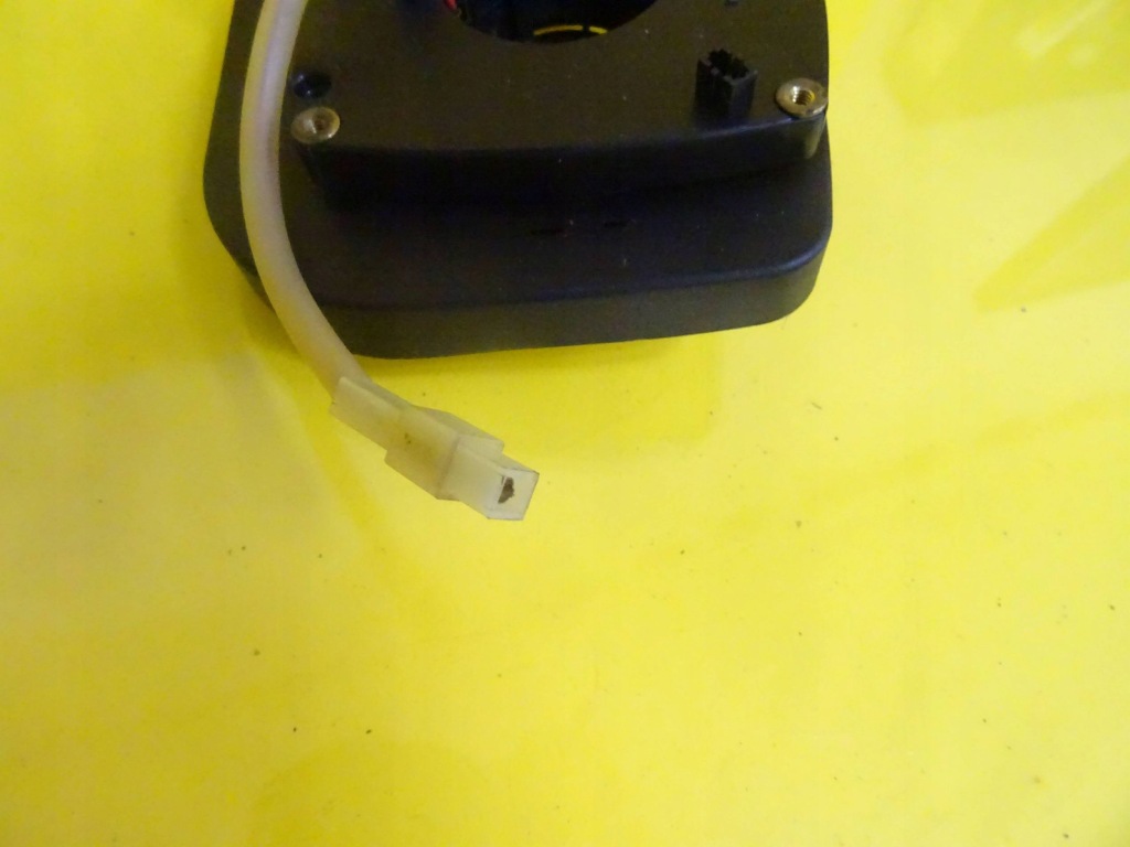 Стрічка pod кермо audi a4 b5 4d0951543d nr1052 Недорого