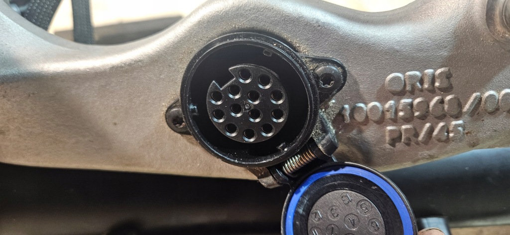 фото №9, Mercedes glw w167 оригинальный hak буксировочный жгут a1673104400 2022r