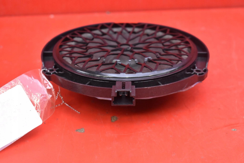 Динамик правый перед 9809320180 peugeot 208 1 1 рестайлинг  15-19 в Украине